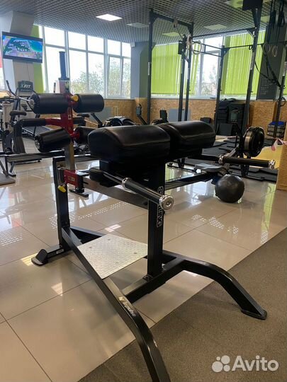 Тренажер для гиперэкстензии