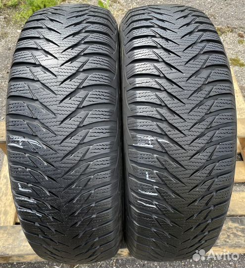 Goodyear UltraGrip 8 215/65 R16