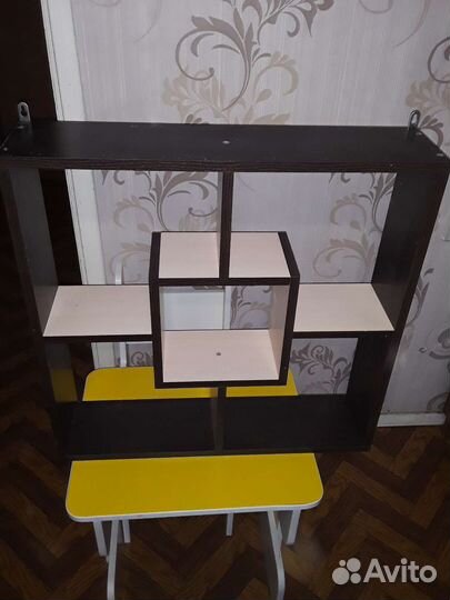 Полка настенная навесная