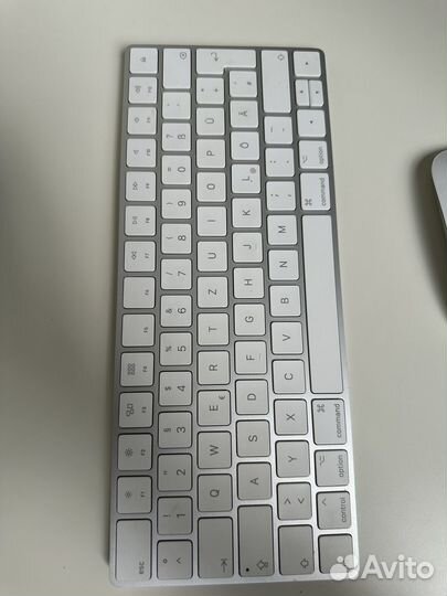 Клавиатура и мышь Apple