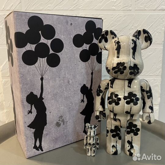 Bearbrick x Banksy 