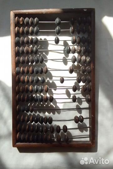 Счёты бухгалтерские. чертежная доска. СССР