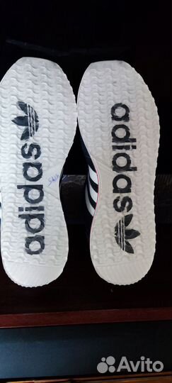 Кроссовки adidas