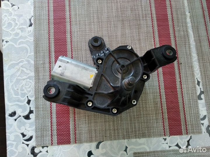 Моторчик заднего дворника на опель зафира