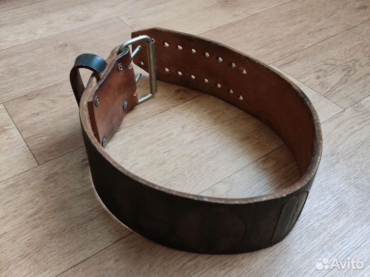 Пояс тяжелоатлетический