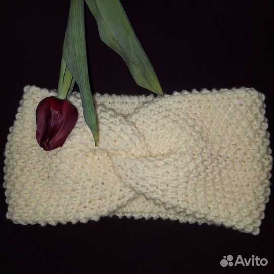 Повязка на голову вязаная