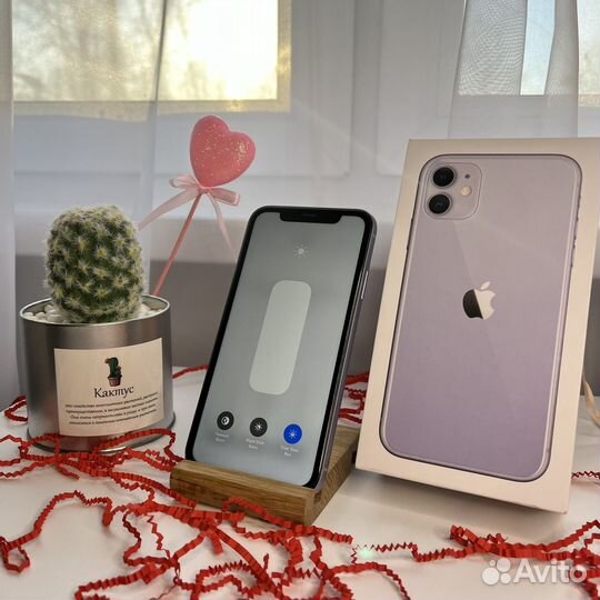 iPhone 11, 64 ГБ