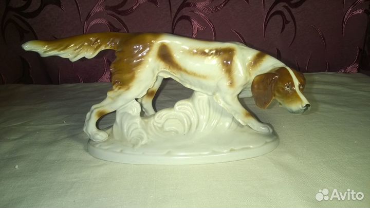 Фарфоровая статуэтка 