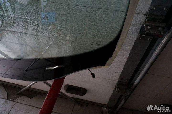 Стекло лобовое Mitsubishi L200 / Montero Sport