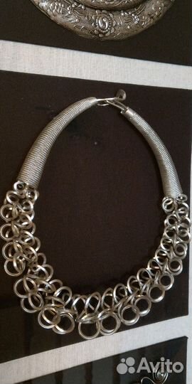 Панно mart gallery 4 старинных ожерелья