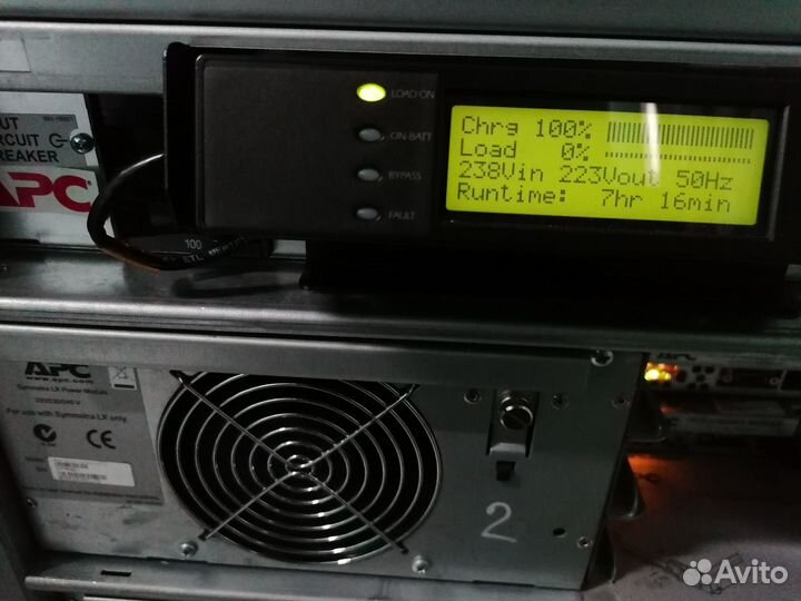 Источник бесперебойного питания APC sya4k8i