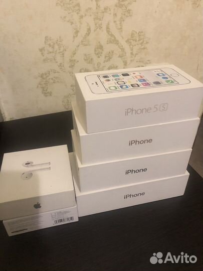 Коробки для айфонов