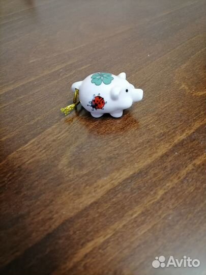 Фигурка свинки