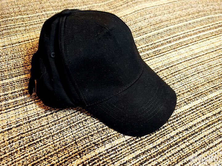 Бейсболка чёрная без надписей 100% хлопок универса