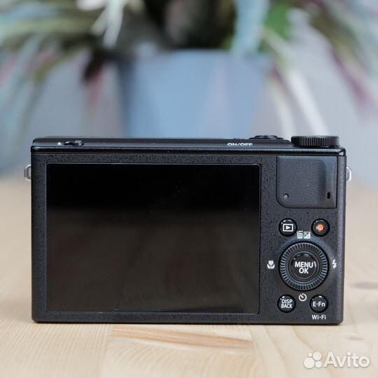 Компактный фотоаппарат Fujifilm XQ1