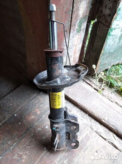 Передняя стойка Опель мокка