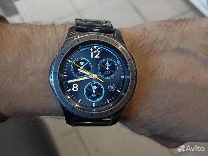 Часы samsung Gear s3