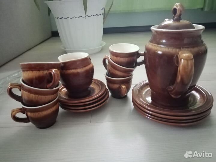 Сервиз коричневый