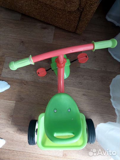 Детский трехколесный велосипед