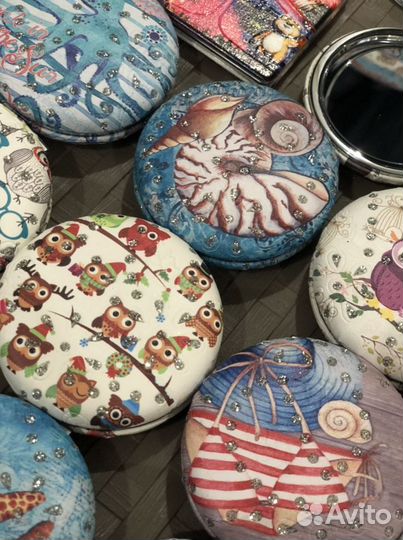 Зеркало карманное