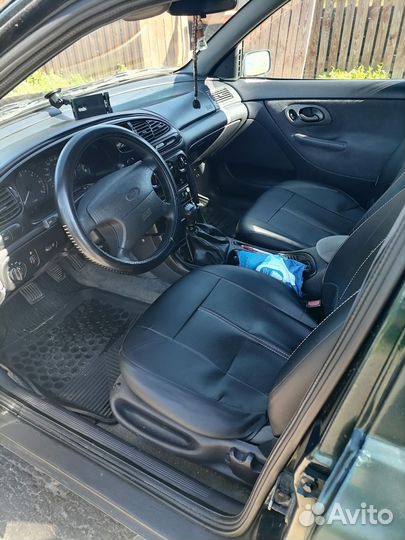 Ford Mondeo 1.8 МТ, 1997, 350 000 км