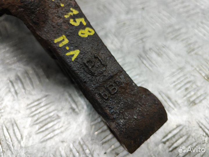 Кулак поворотный передний левый Hyundai Santa Fe