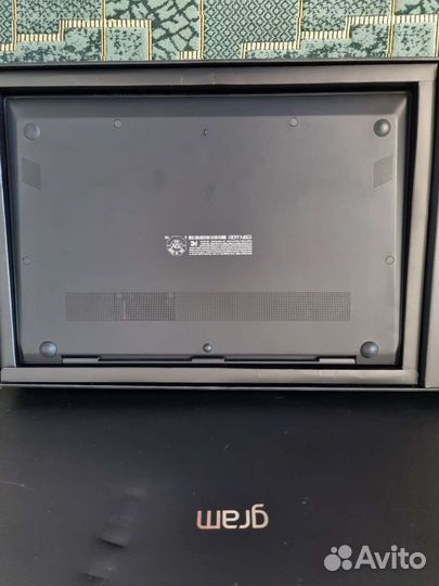 LG gram 17Z90Р тонкий, лёгкий, отпечаток пальца