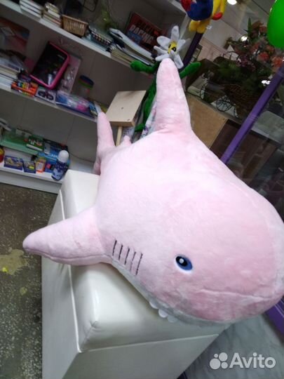 Мягкая игрушка розовая акула