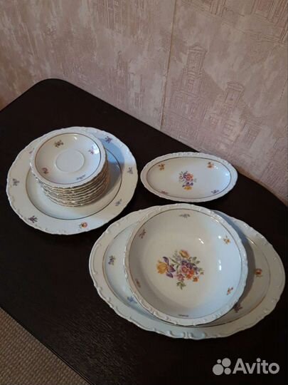 Чайно-столовый фарфоровый набор Kahla