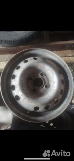 R9 Accelera Accelera 125/40, PCD 4x110 DIA 10