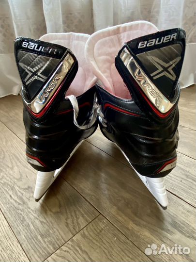 Хоккейные коньки bauer,шлем,сумка nordway