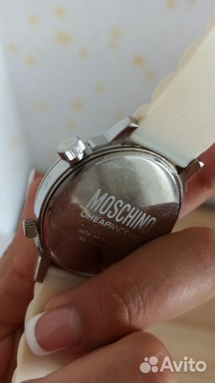 Часы moschino