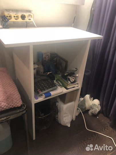 Зеркало со столиком