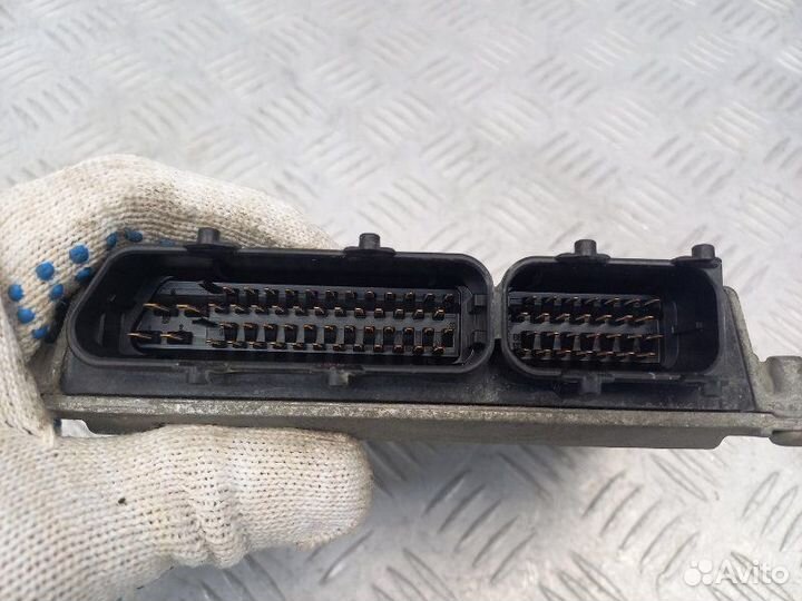 Блок управления двигателем Skoda Fabia 2 1.2 BBM