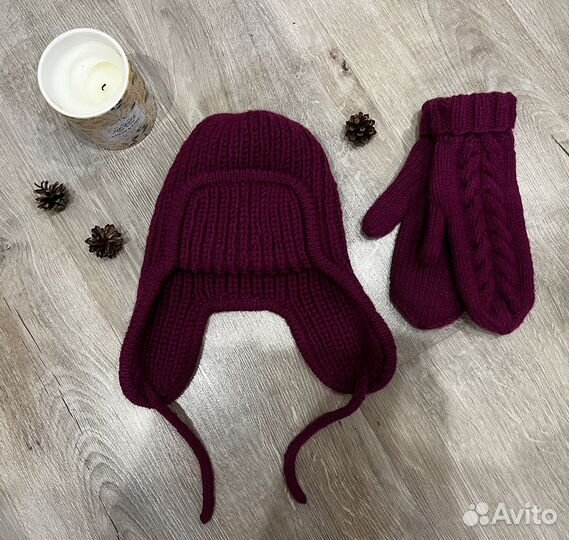 Комплект зимний шапка ушанка и варежки