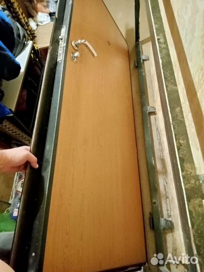 Металлическая входная дверь