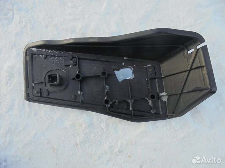 Подставка под ногу Toyota Celica ZZT231 2ZZ-GE