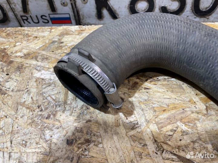 Патрубок интеркулера Audi A5 купе 2.0 2010