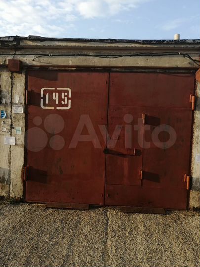 Гараж, > 30 м²