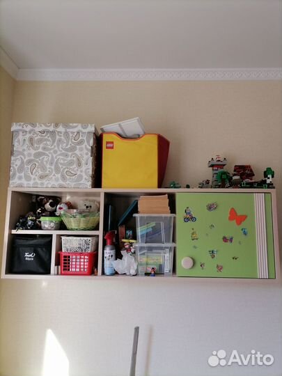 Полка книжная настенная