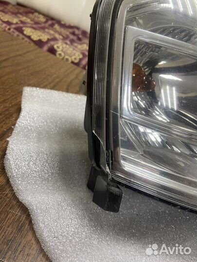 Фара правая Renault Logan 1 рестайлинг 10-15г
