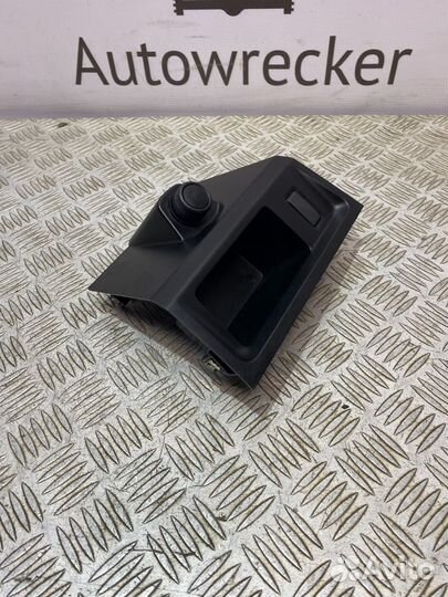 Ящик передней консоли пепельница LADA xray