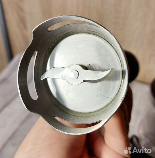 Погружной блендер Scarlett 700w