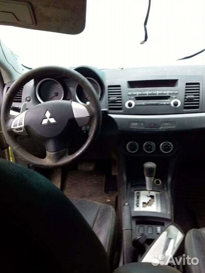 Крышка багажника Митсубиси Лансер 10