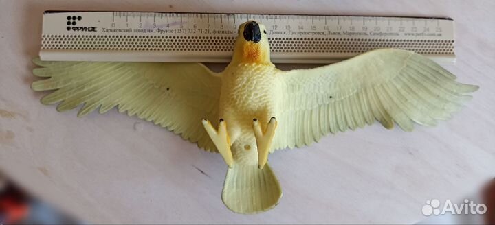 Фигурки животных орёл, ящерицы, рыбы