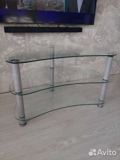 Стеклянная тумба под тв