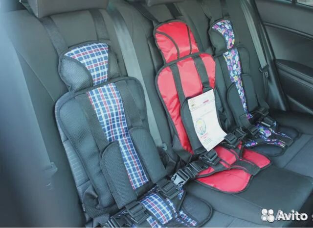 Детское автокресло бескаркасное от 3 до 12 лет