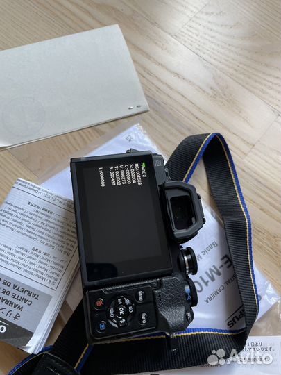 Olympus om d e m10 mark iv