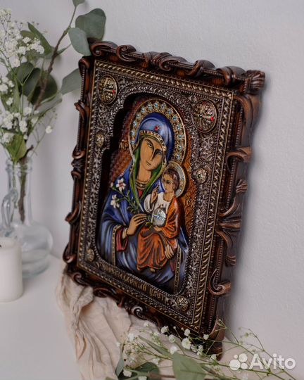 Икона Божией Матери «Неувядаемый цвет» 32х25 см