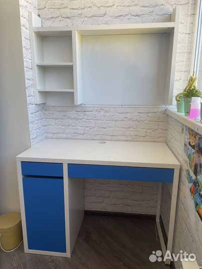 Письменный стол IKEA mikke